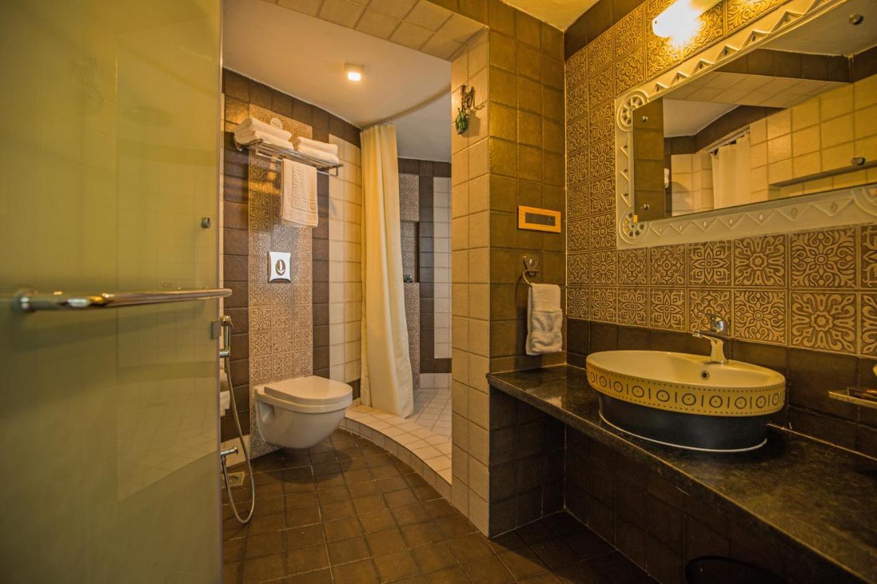 Nirali Resorts Райкот Екстериор снимка