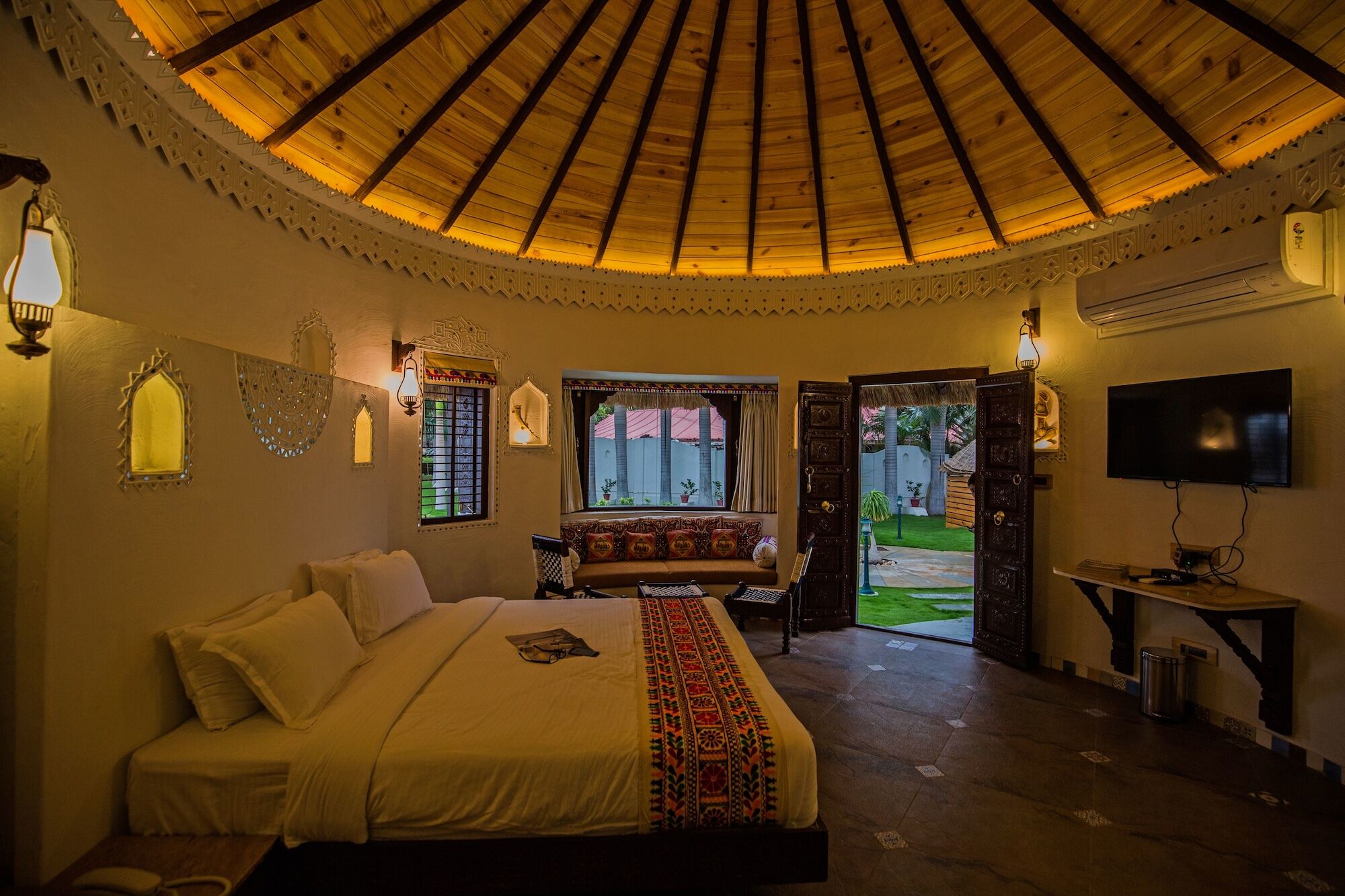Nirali Resorts Райкот Екстериор снимка